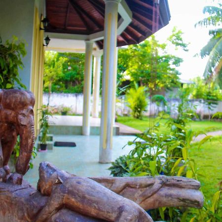 Three Shades Bed & Breakfast Galle Ngoại thất bức ảnh