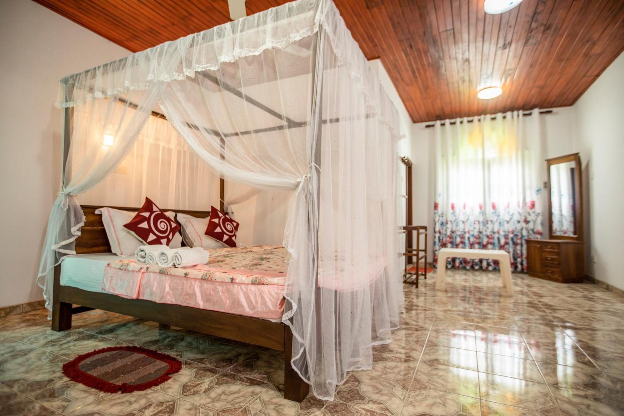 Three Shades Bed & Breakfast Galle Ngoại thất bức ảnh