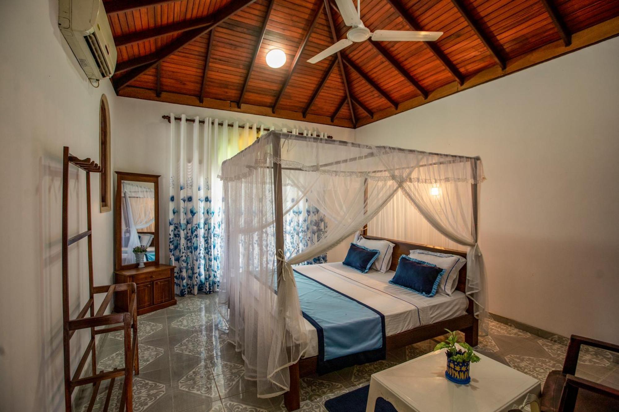 Three Shades Bed & Breakfast Galle Ngoại thất bức ảnh