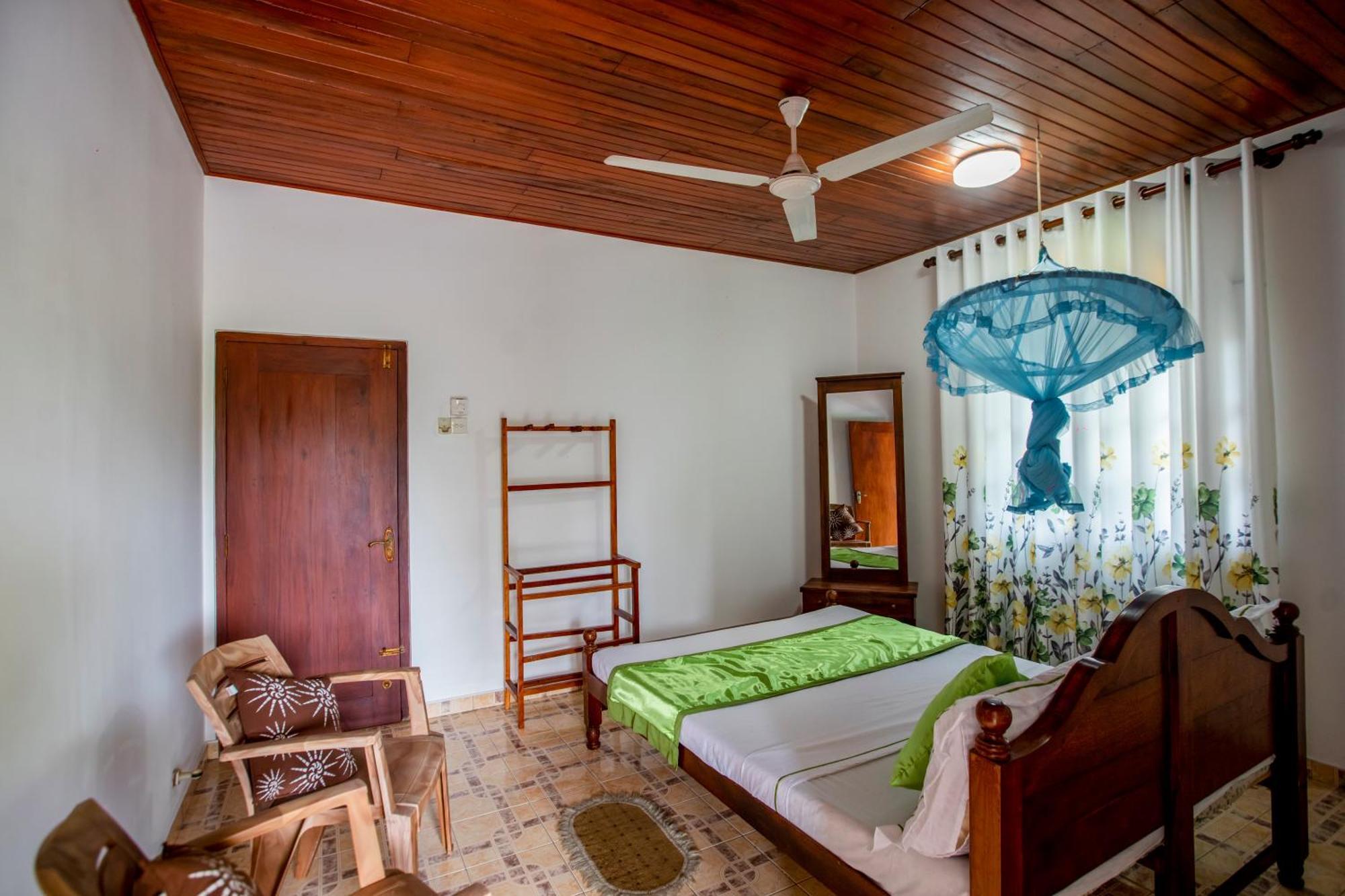 Three Shades Bed & Breakfast Galle Ngoại thất bức ảnh